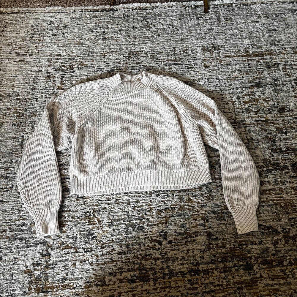 Kendall & Kylie White Mock Neck Sweater- Medium